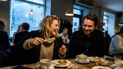 Kort berättelse: Han sa en enda mening på caféet – och allt vände
