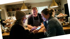 Kort historia: Jag frågade en servitör en enkel sak – svaret fastnade i åratal