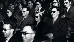 Den första 3D-filmen: När såg människor en tredimensionell bild på bioduken för första gången?