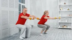 Knäböjstest efter 50 år: så många repetitioner visar vilken form du är i