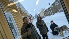 Kort historia: Jag försökte imponera på grannen – då öppnade pappa dörren