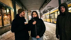 Novell: Skämtet vid soffbordet som fick hela rummet att bli tyst