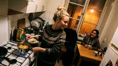 Kort berättelse: Hon grät vid mitt köksbord och jag chansade på det enda jag hade