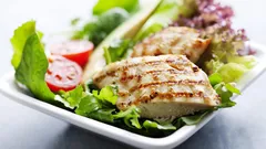 Hemligheten bakom perfekt tillagad kycklingfilé: Kock avslöjar ett smart knep