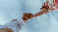 Inte romantiken: Psykologer avslöjar vad som egentligen stärker par