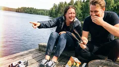 Kort berättelse: Jag klev på en lös planka på bryggan – resten blev… tyst