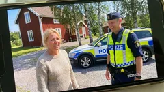 Kortnovell: Jag svängde av vid en tyst gård – och då rullade en bil in