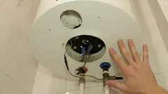 När en värmepanna behöver spolas och hur man gör det: experter listar viktiga tecken