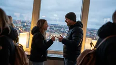 Kort berättelse: Ett enda dåligt skämt följde mig hela vägen upp