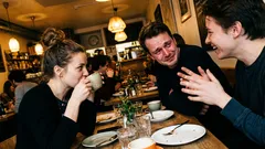 Kort berättelse: Hon avbröt vårt skilsmässosnack på caféet – och allt förändrades